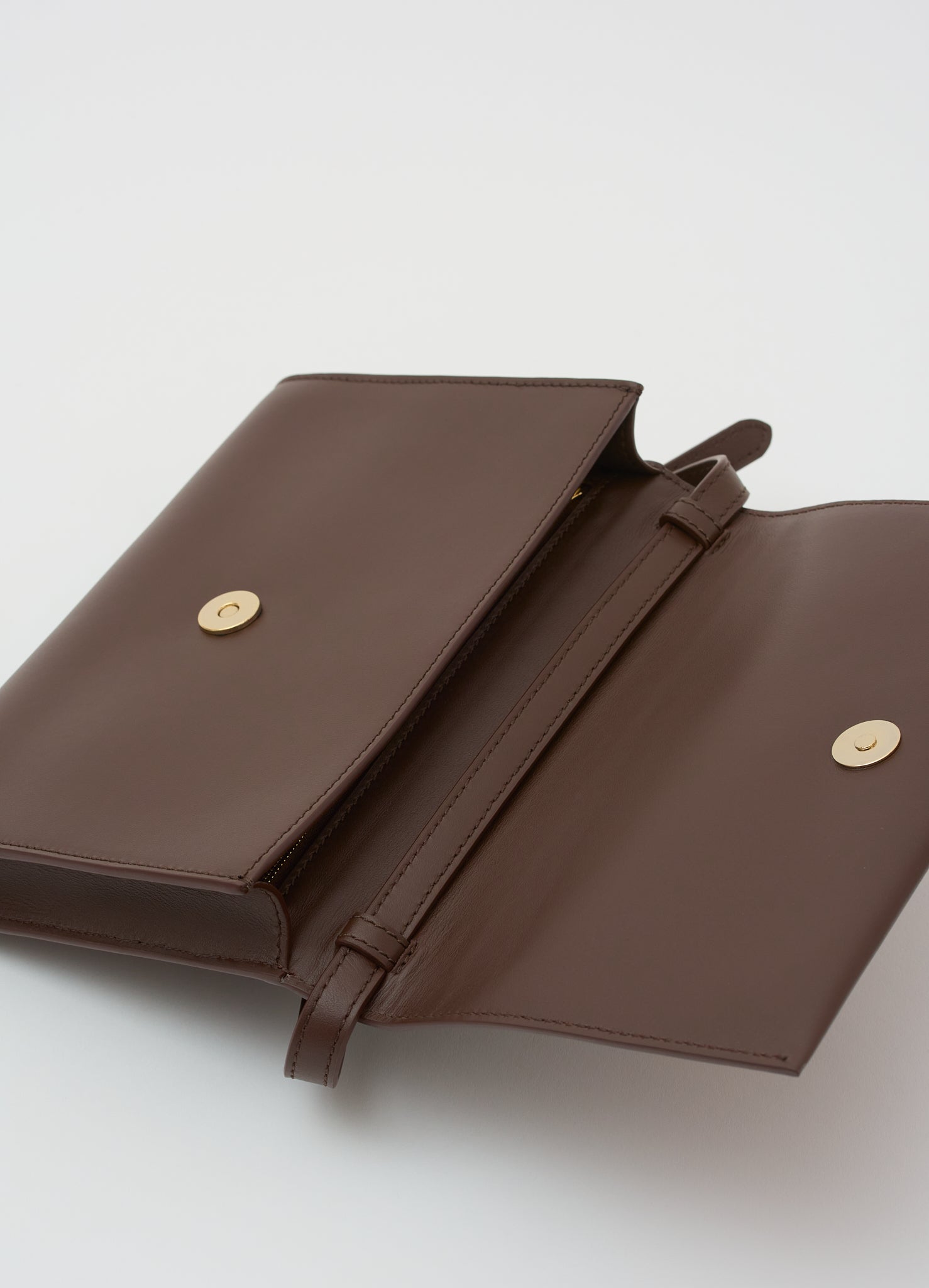 Court carré marron chocolat