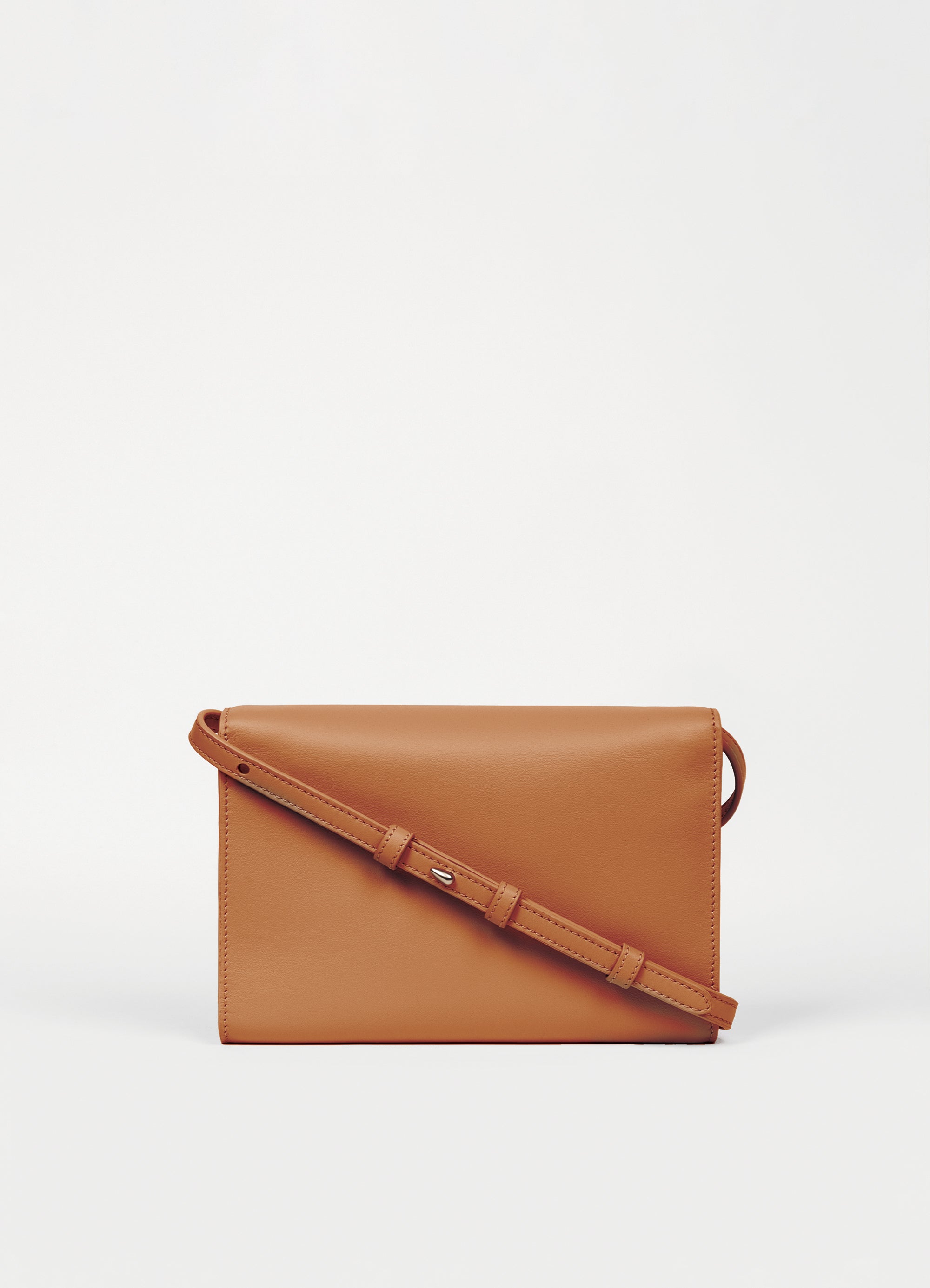 Court carré fawn brown