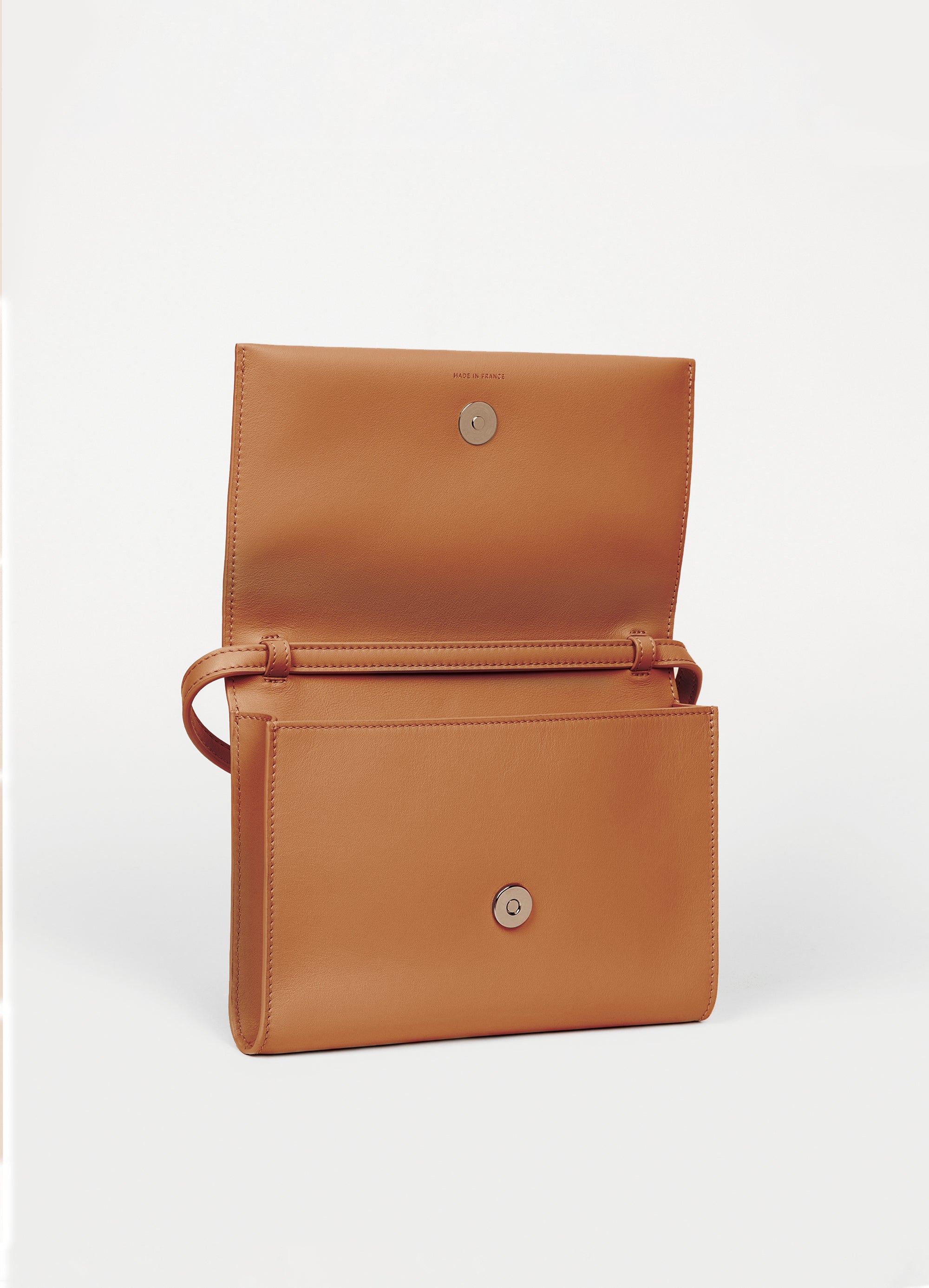 Court carré fawn brown