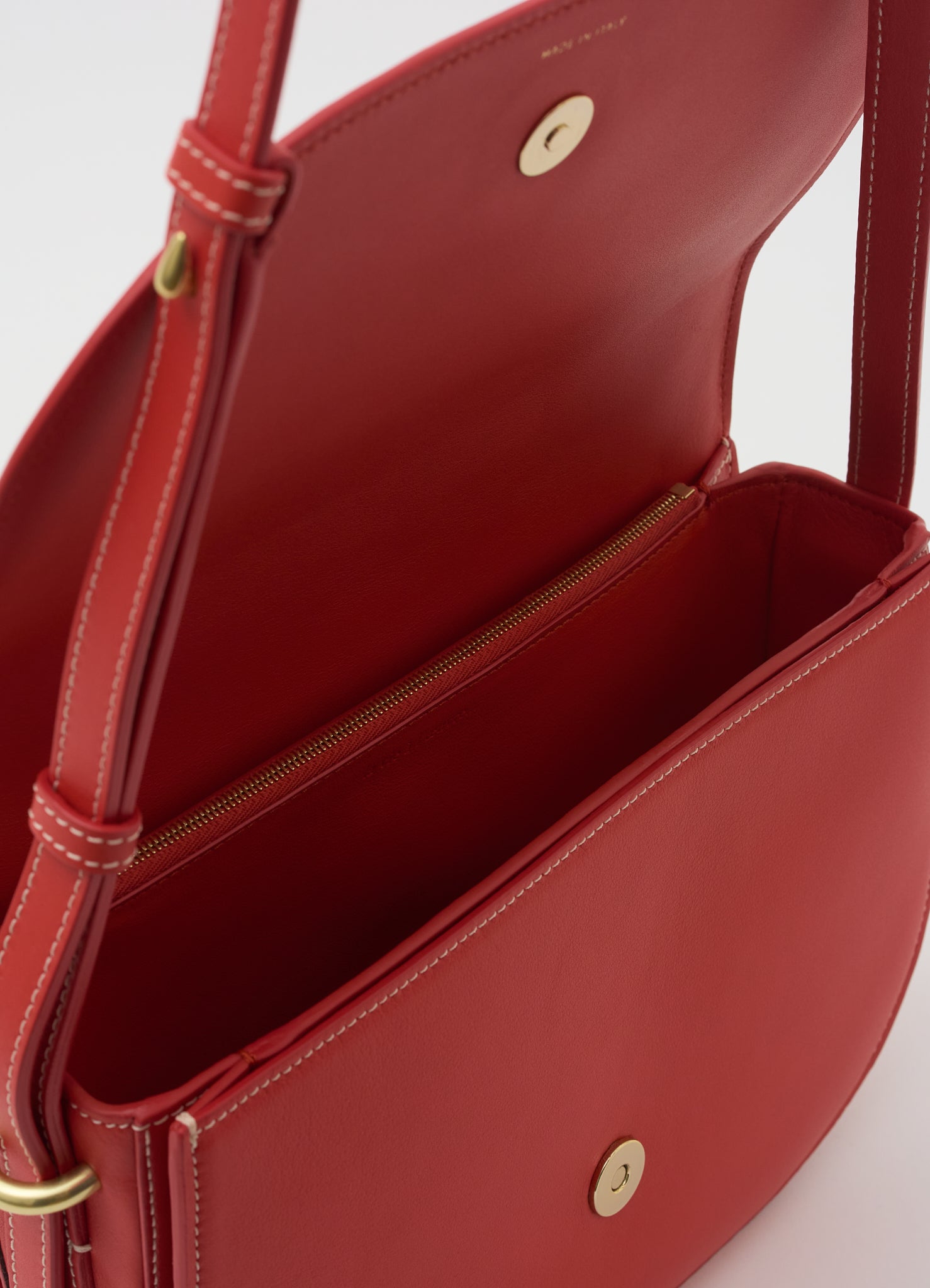Équilibre rouge corail
